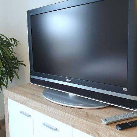 Moderne Wohlfuehloase Zentral In Seenaehe - Pillow Menu, 2 Stk 55" Smart Tvs, Netflix, Disneyplus Uvm 韦特 外观 照片